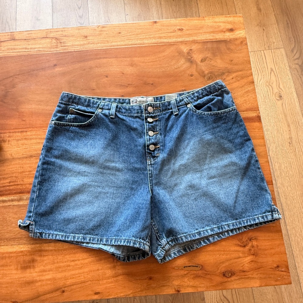 Faded Glory Vintage Women's Blue Button Fly Denim Shorts Size 16